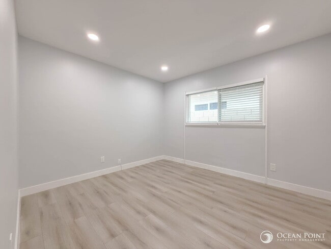 Building Photo - Newly Renovated Home for Rent in Thousand ...