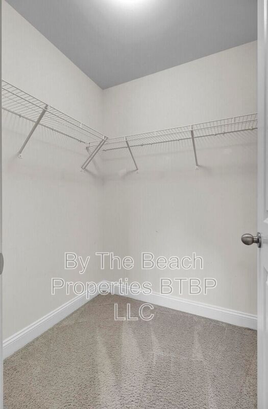 Building Photo - 9714 Seed St