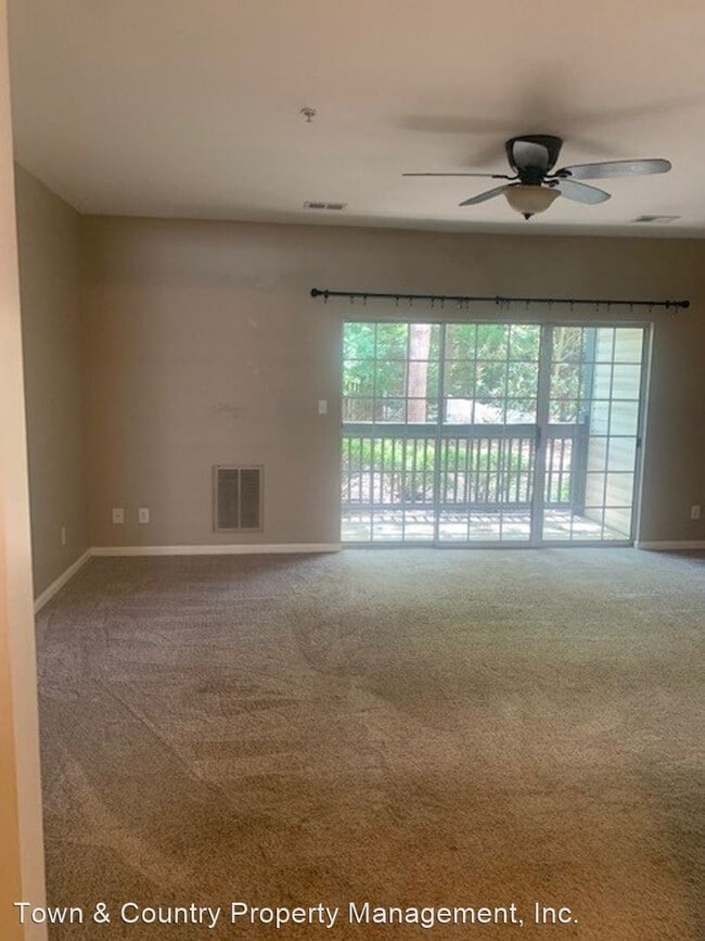 Building Photo - 3 br, 2 bath House - 140 Wexford Dr. Unit 107