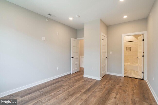 Building Photo - 435 N 35th St