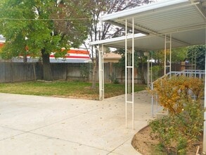 Building Photo - Charming 3 Bed 1 Bath House