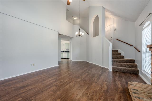 Building Photo - 1348 Creekview Dr