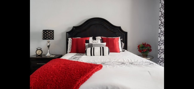 Building Photo - 436 Sierra Madre S