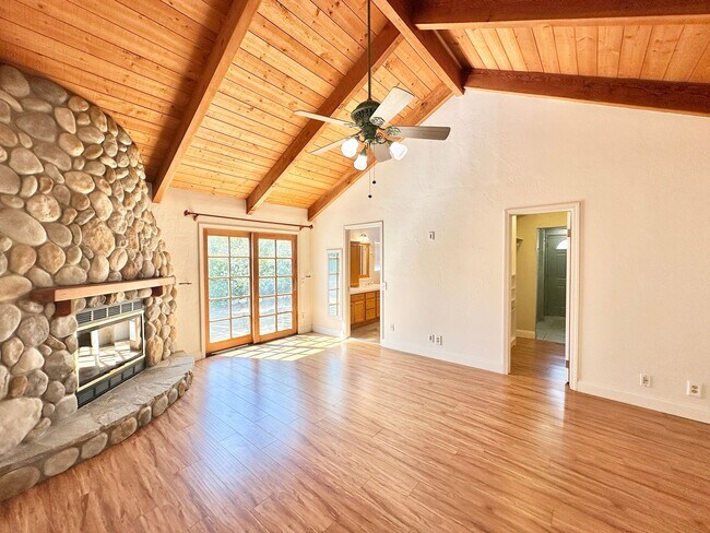 Building Photo - Beautiful Home, in Quiet Country Setting, Large, Private, Fenced Yard Space, with Landscaper Incl...