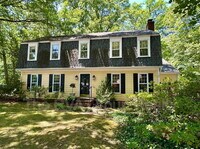 Building Photo - 2016 Raintree Dr
