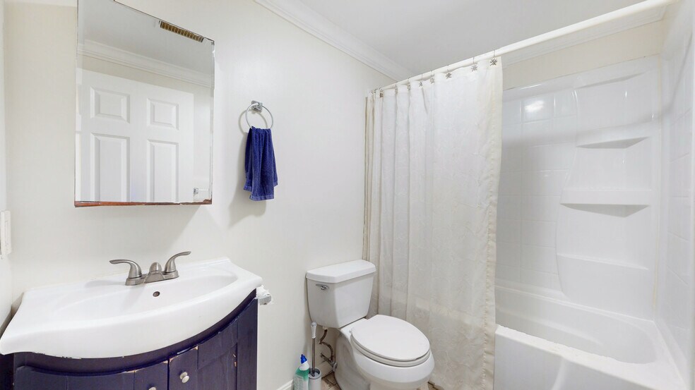 Primary Photo - 712 Shawmut Ave