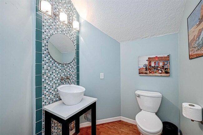 Building Photo - 5428 Cranston Ct
