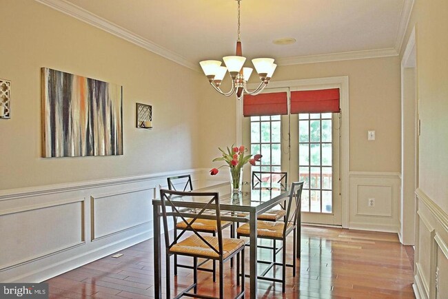 Building Photo - 20920 Stanmoor Terrace
