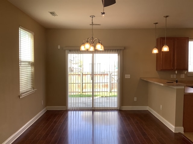 Building Photo - 8811 Shadowglen Dr