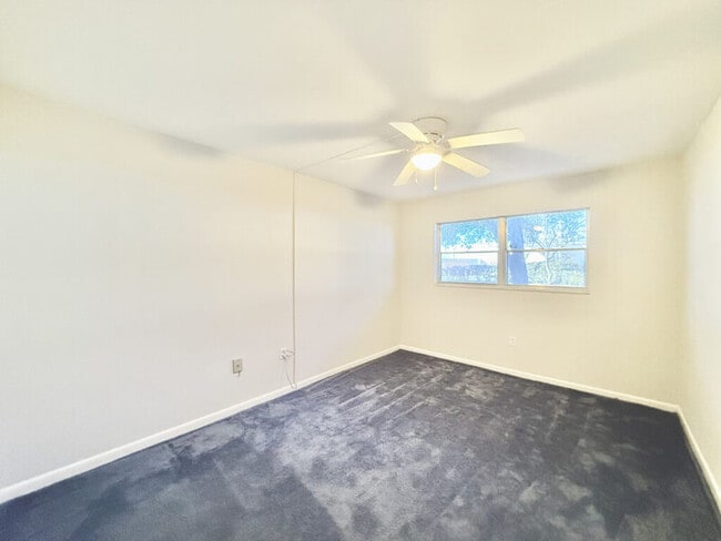 Building Photo - 911 Washington Ave SW