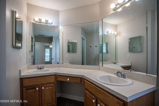 Building Photo - 12449 Long Lake Dr N