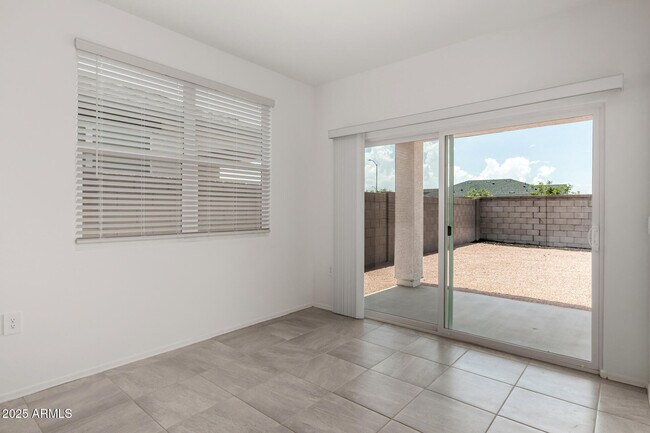 Building Photo - 103 S Collier Ln