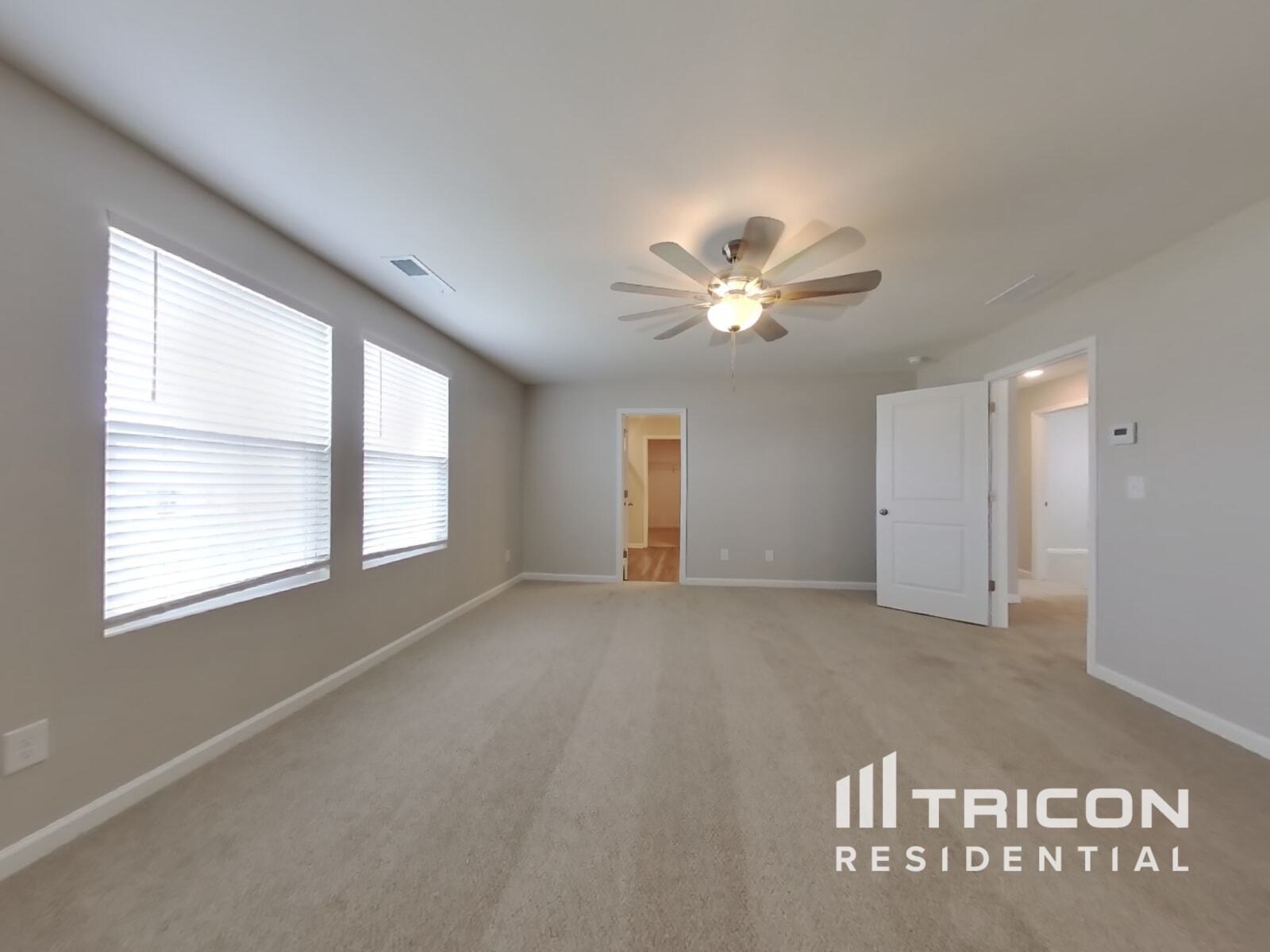 Building Photo - 129 Verona Dr NW