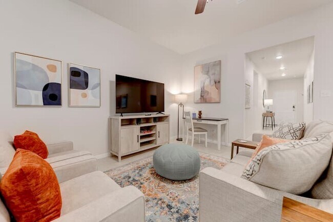 Building Photo - 3703 McCleland Crk Trl