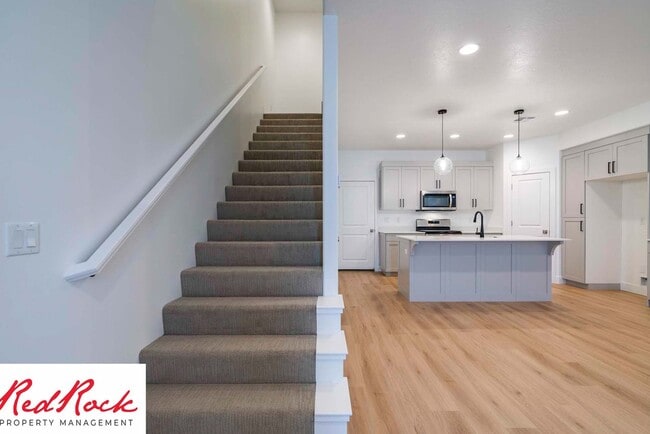 Building Photo - 6 Month Lease! 3 Bedroom Townhome in Washington Fields with Community Pool