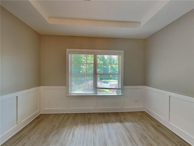 Building Photo - 511 Slyfox Ln
