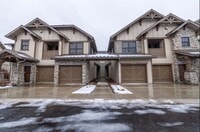 Building Photo - Monterra 2 bedroom 2 Bath on Main level