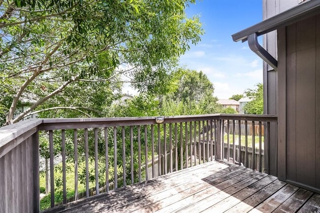 Building Photo - 314 Rawhide Loop