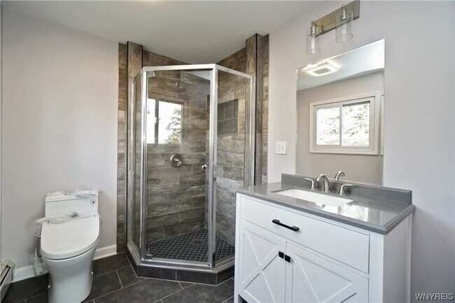 Building Photo - 7288 Shawnee Rd