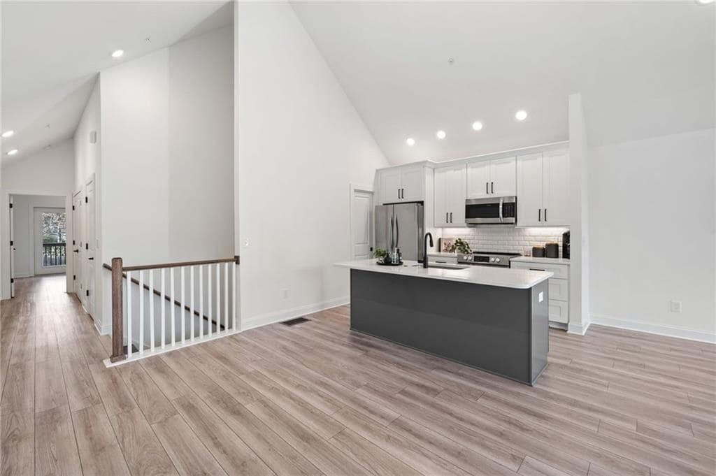 Building Photo - 104 Pearl St