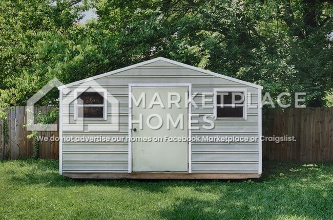 Building Photo - 15120 Balsam Dr SE