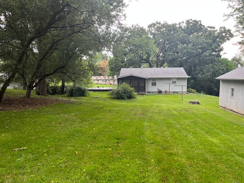 Building Photo - 8649 Terry Rd
