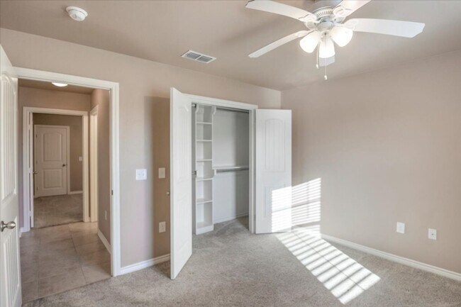 Building Photo - Stonebridge Villas #4037