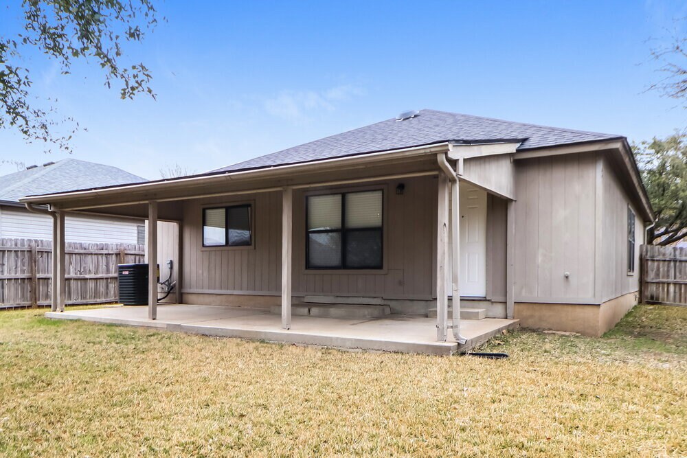 Building Photo - 3209 Elizabeth Anne Ln