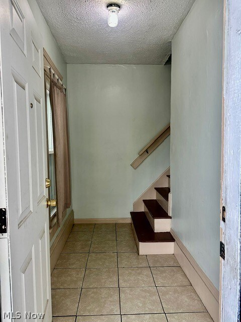 Building Photo - 649 W Hopocan Ave