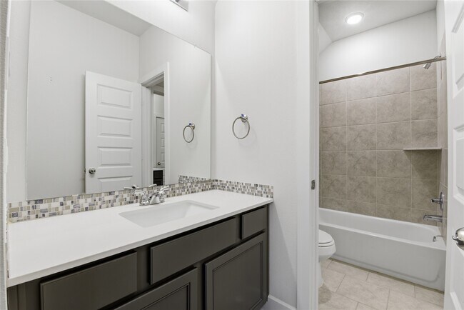 Building Photo - 12434 Tullich Run Dr