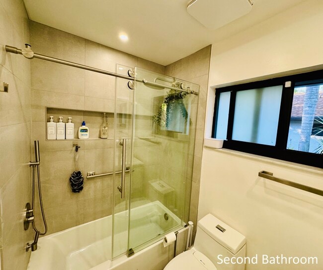 Building Photo - 3936 Arelia Dr S