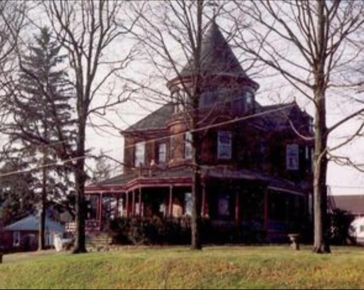 Victorian Home in West Ward Easton PA - 336 N 10th St