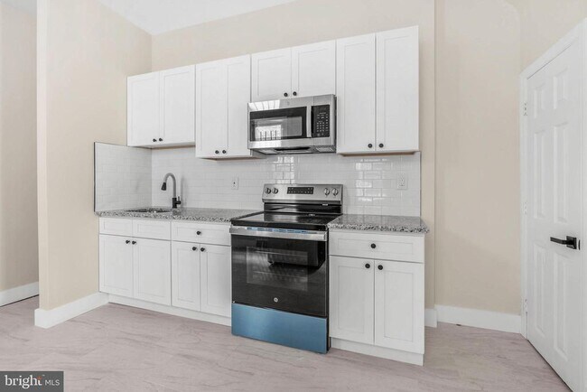 Building Photo - 4288 Viola St