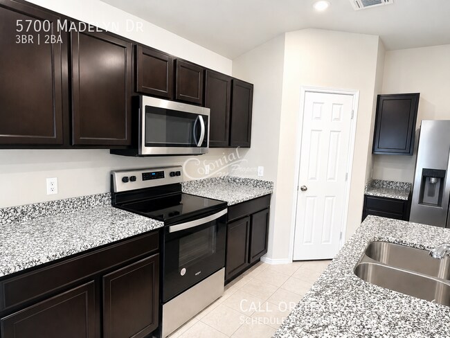 Building Photo - 5700 Madelyn Dr