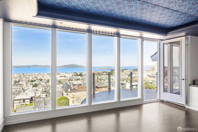 Building Photo - 2336 Broadway