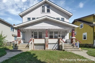 Building Photo - 70 N Powell Ave