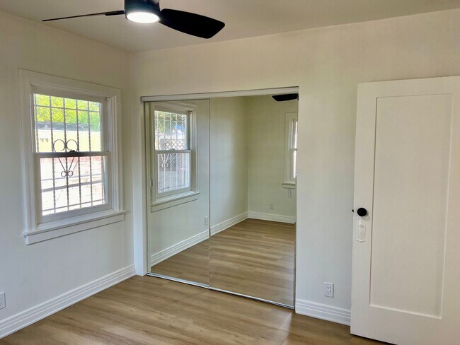 Building Photo - 3007 Dalton Ave
