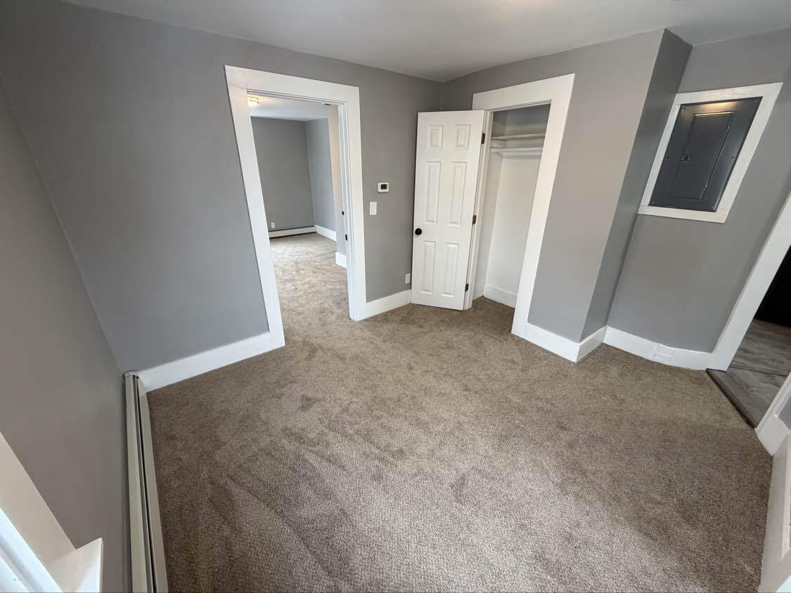 Building Photo - 2 Monteleone Pl