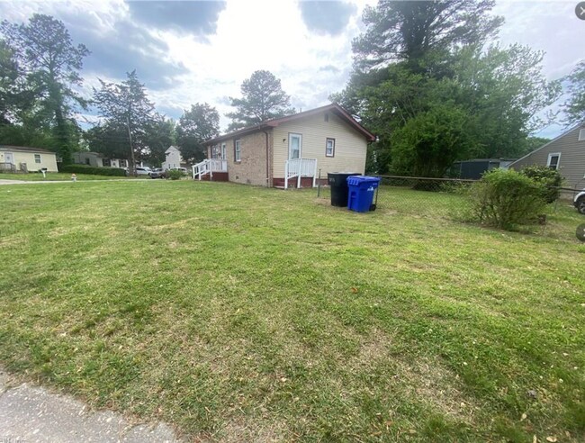 Building Photo - Portsmouth House for Rent!