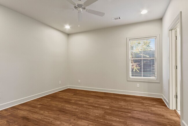 Building Photo - New Construction 3 Bed/3.5 Bath Available ...