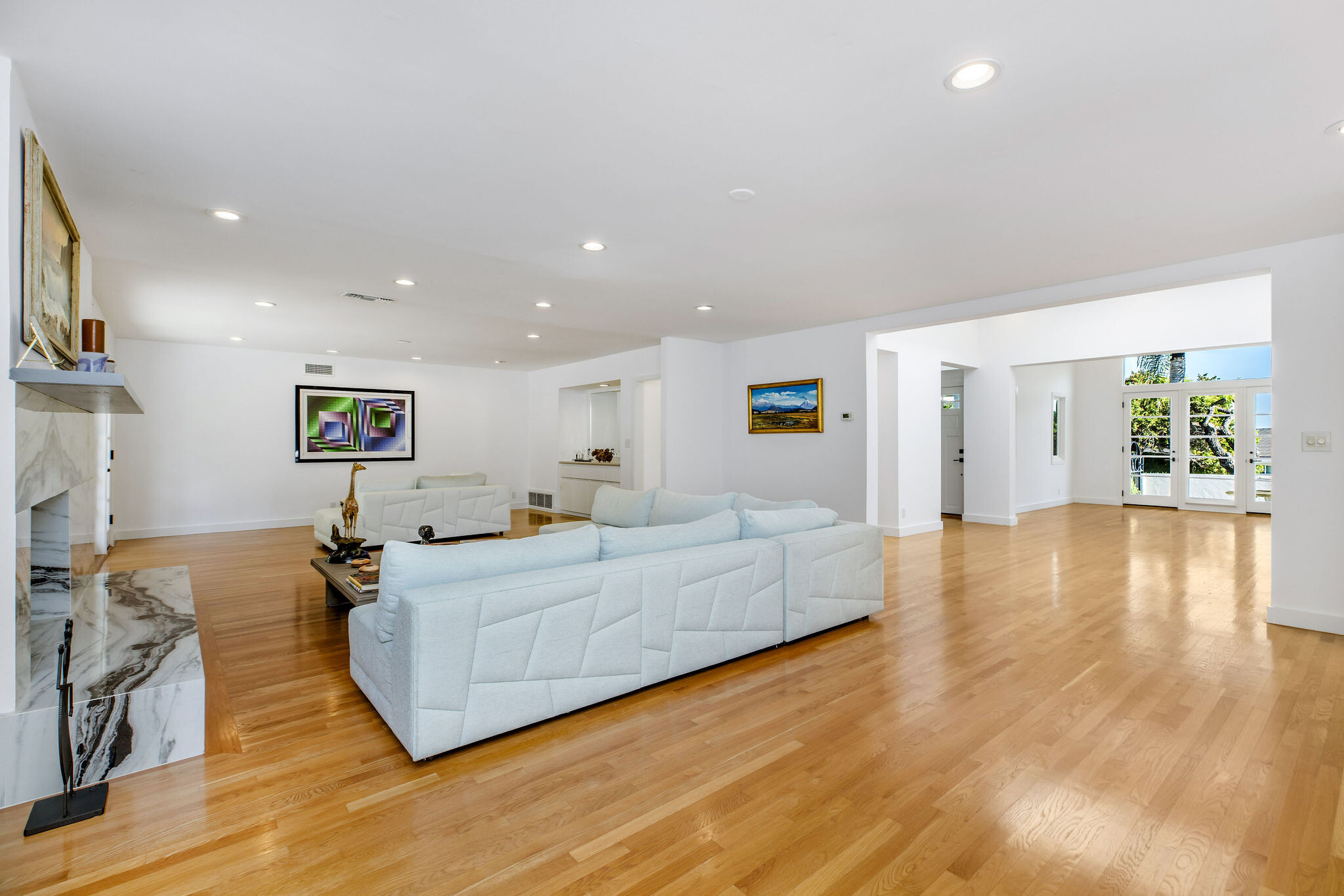 Building Photo - 341 Surfview Dr
