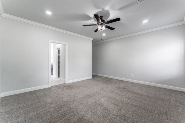 Building Photo - Three bedroom home, ready NOW