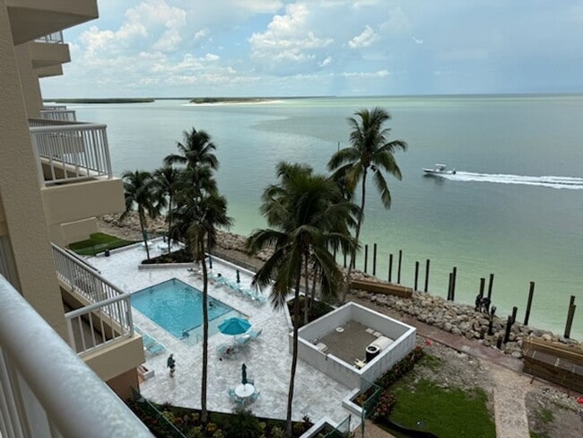 Building Photo - 990 Cape Marco Dr