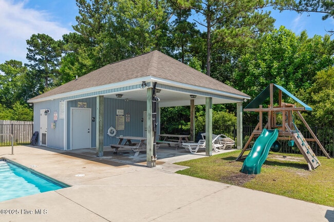 Building Photo - 106 Shallow Ct