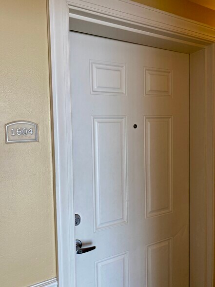 Building Photo - 117 NW 42nd Ave