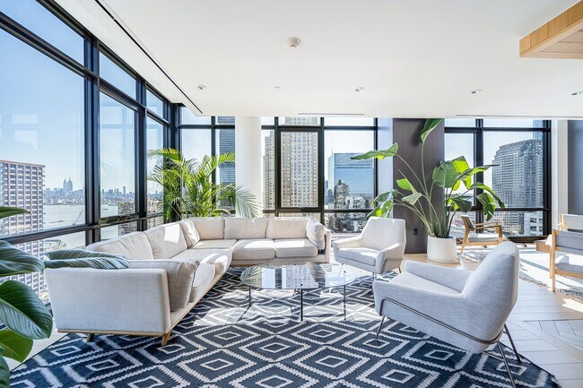 Building Photo - Fantastic One Bedroom in Downtown JC