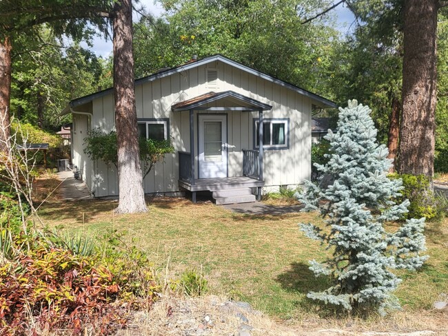 Primary Photo - 2 bedroom 2 bath for rent in the NW Area o...