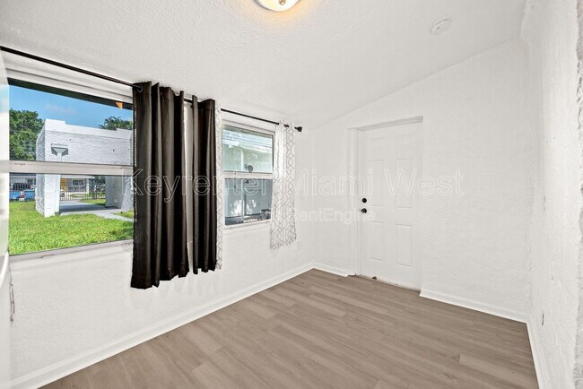 Building Photo - 7772 NW 9th Ave