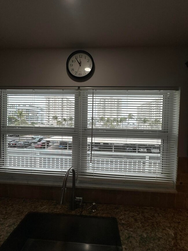 Building Photo - 3224 S Ocean Blvd