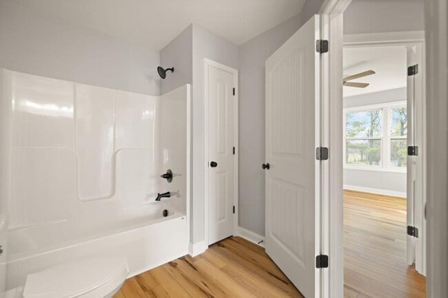 Building Photo - 804 Crozer Ave